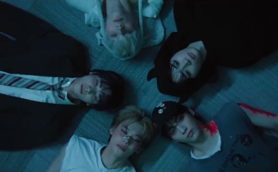 TXT - Beautiful Strangers