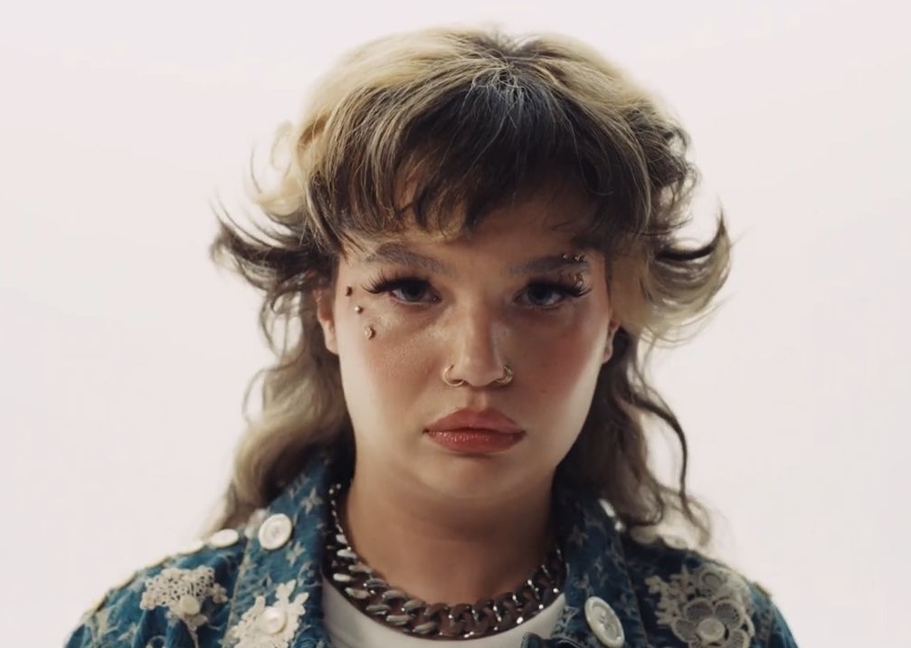 Lola Young - F**K EVERYONE