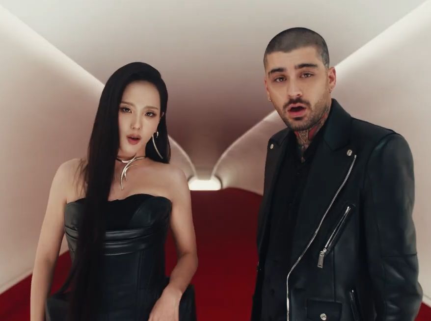 JISOO X ZAYN - EYES CLOSED