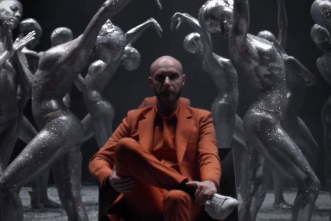 VITALIC - Waiting For The Stars (uncensored)