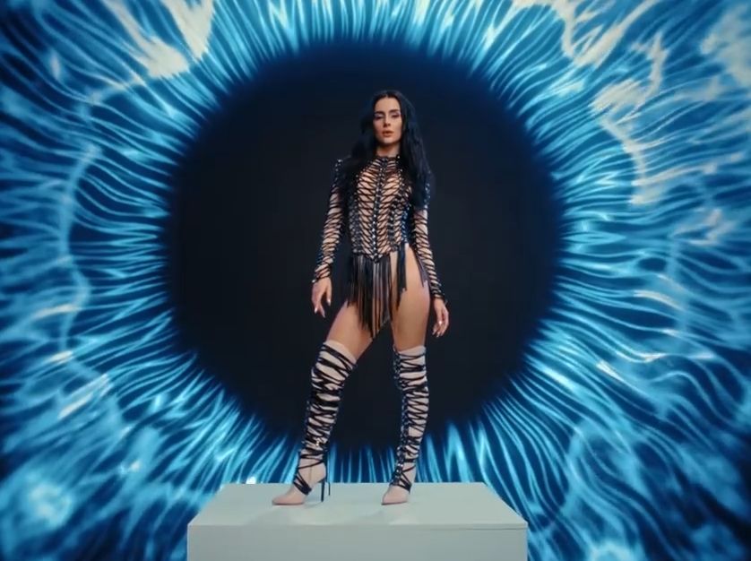 Анна Трінчер - No cocaina