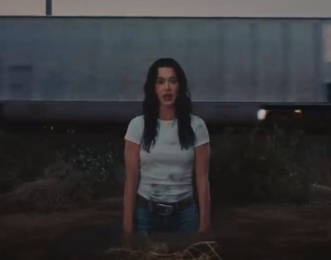 Katy Perry - bandaids