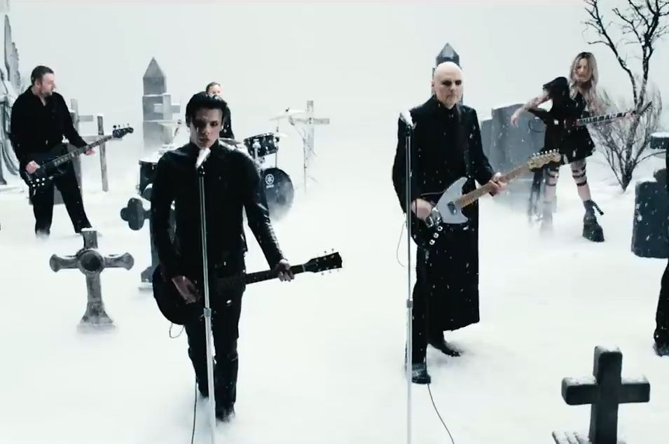 YUNGBLUD, The Smashing Pumpkins - Zombie