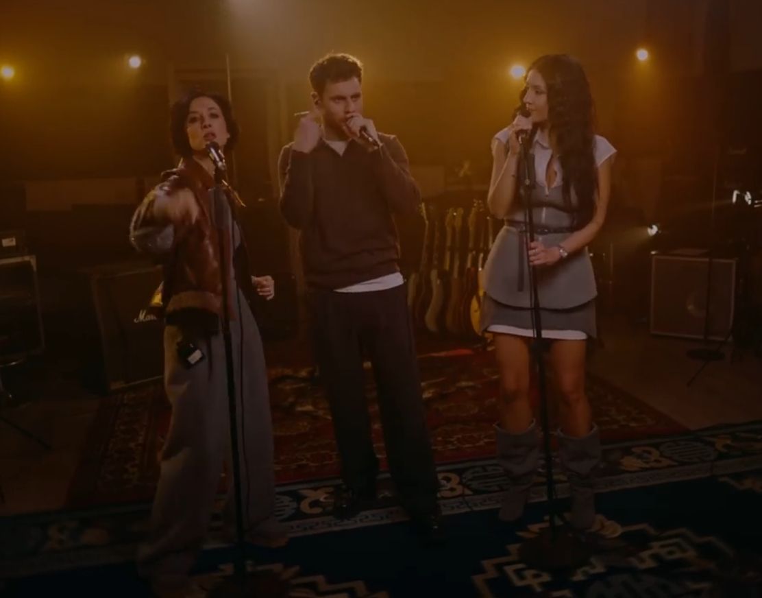 The Alibi Sisters & Логай - Табу