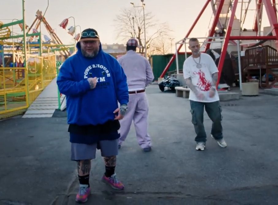 Action Bronson - TRICERATOPS (ft. Lil Yachty & Paul Wall)