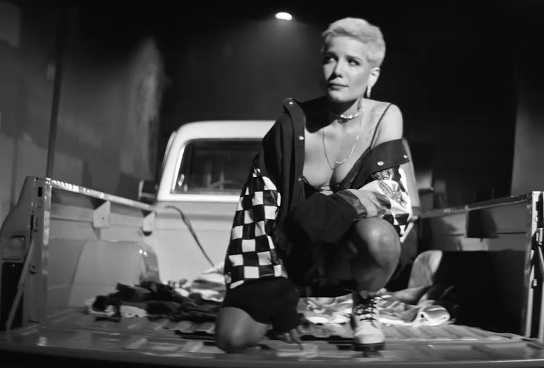 Halsey - Without Me