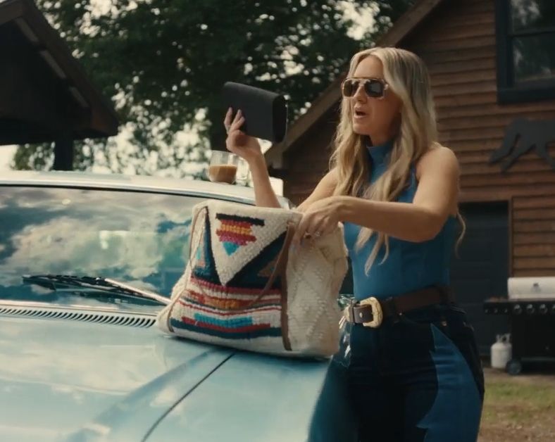Lainey Wilson and John Mayer - Phone, Keys, Wallet
